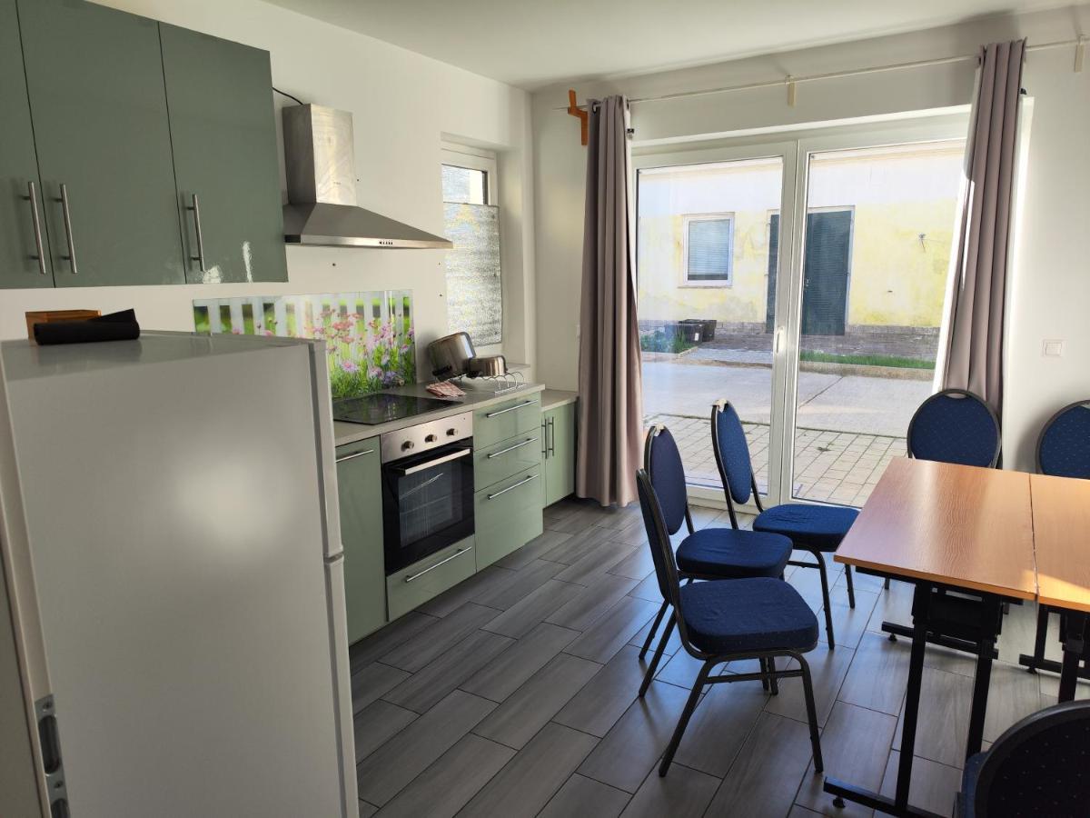 Erdgeschoss Wohnung Nahe Flughafen Wenen Buitenkant foto